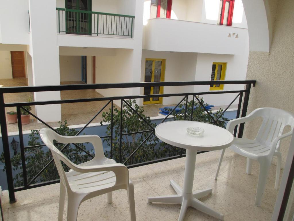 Pasianna Hotel Apartments Ларнака Номер фото