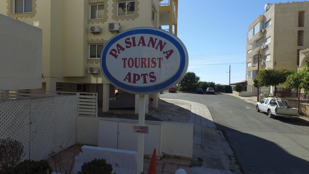 Pasianna Hotel Apartments Ларнака Экстерьер фото